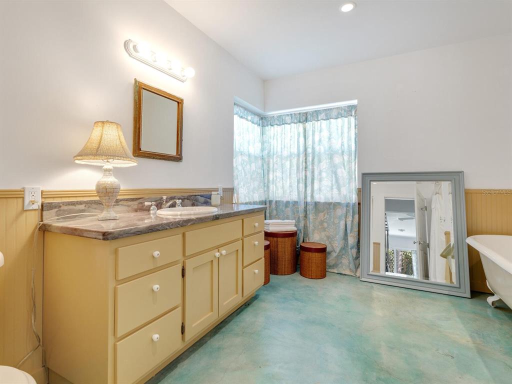 CASEY KEY - Residential