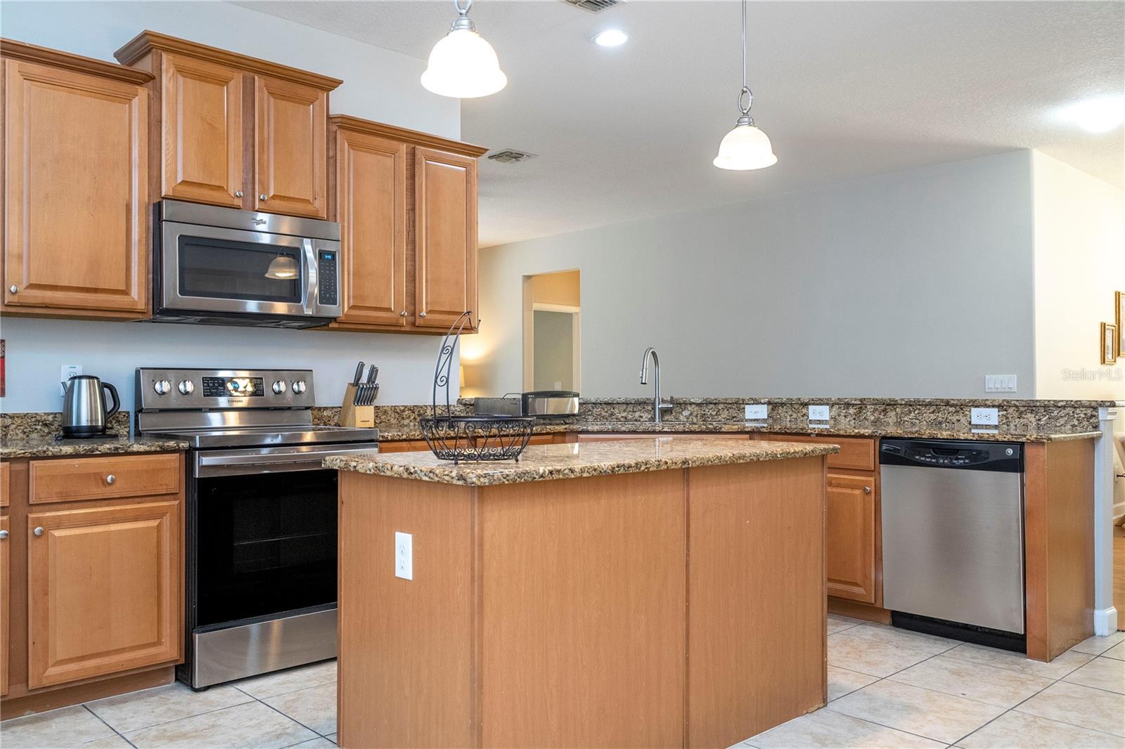 WYNDHAM LAKES ESTATES - Residential Lease