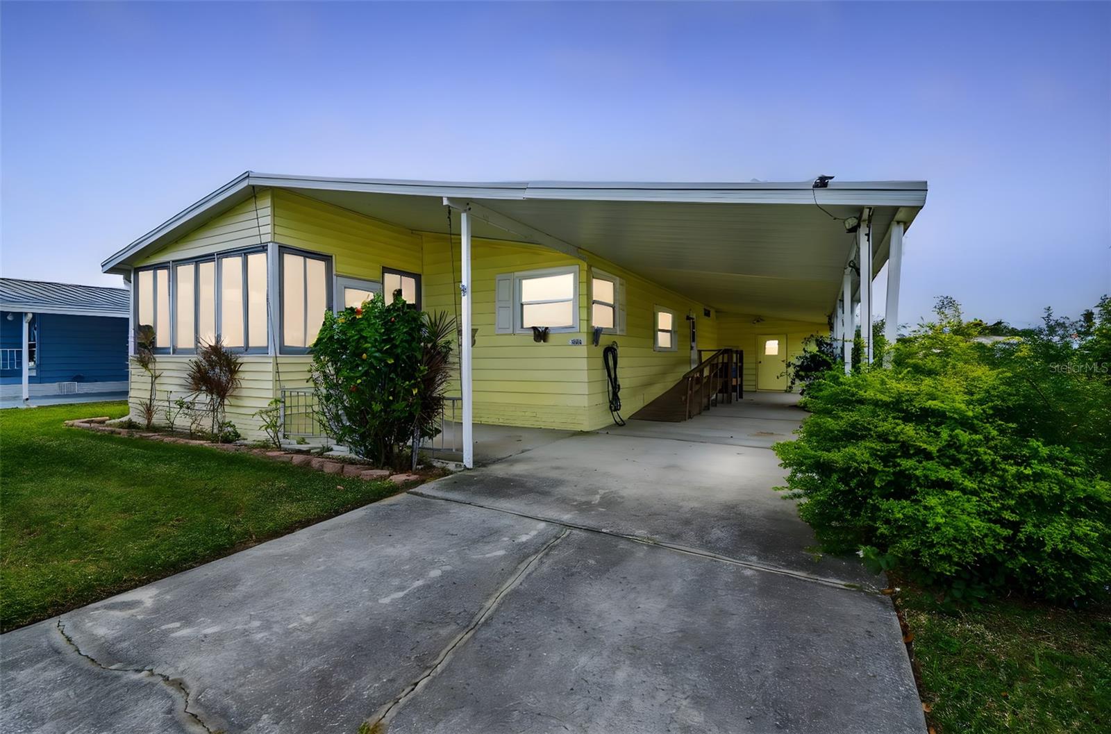 FOXWOOD LAKE ESTATES - Residential Lease