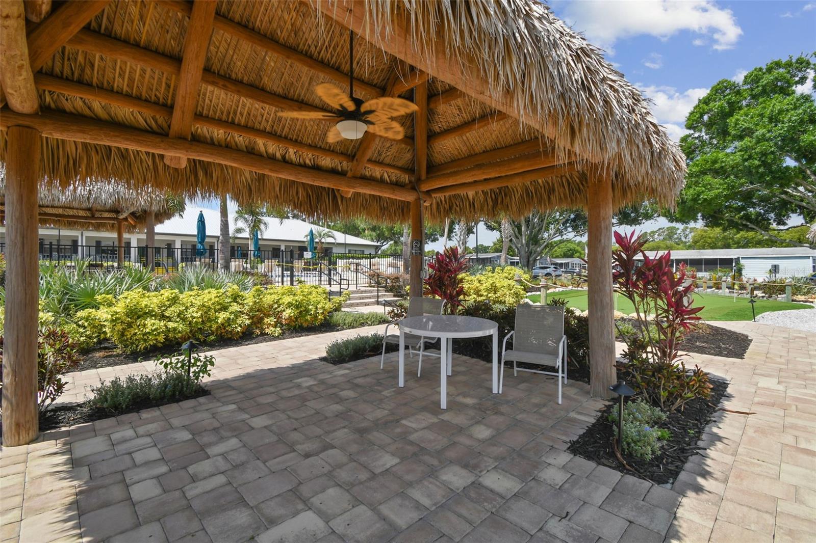 FOXWOOD LAKE ESTATES - Residential Lease