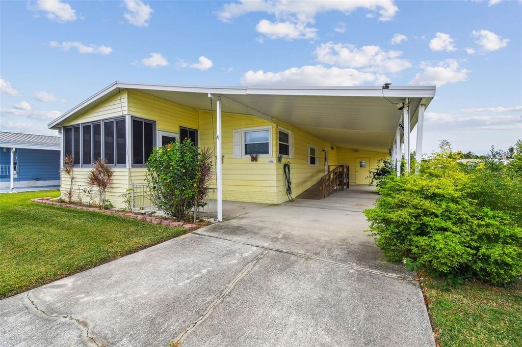 Photo of 1811 Sherwood Hill Dr, Lakeland, FL 33810 (MLS # L4958164)