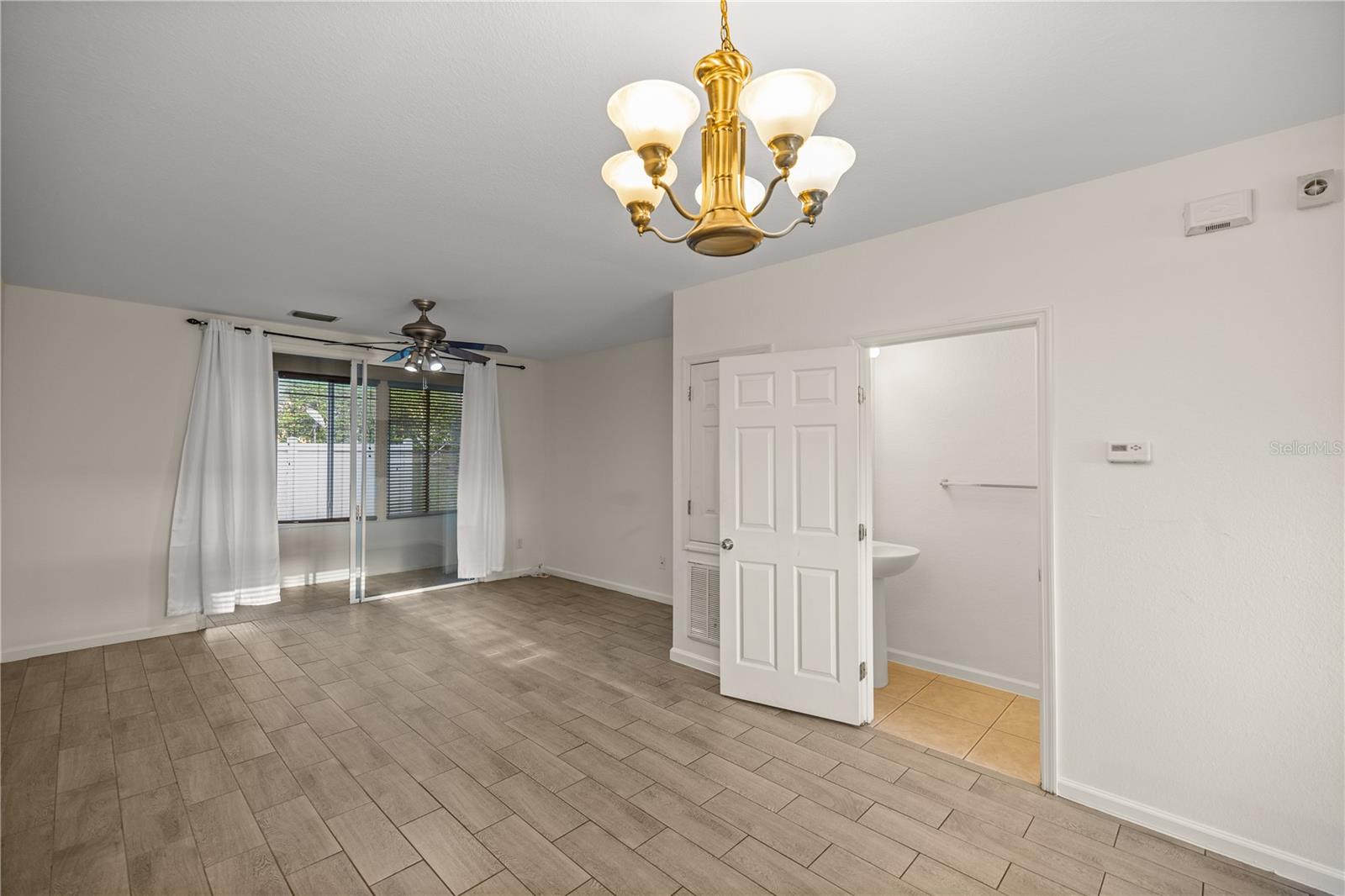 WYNCHASE TWNHMS - Residential Lease