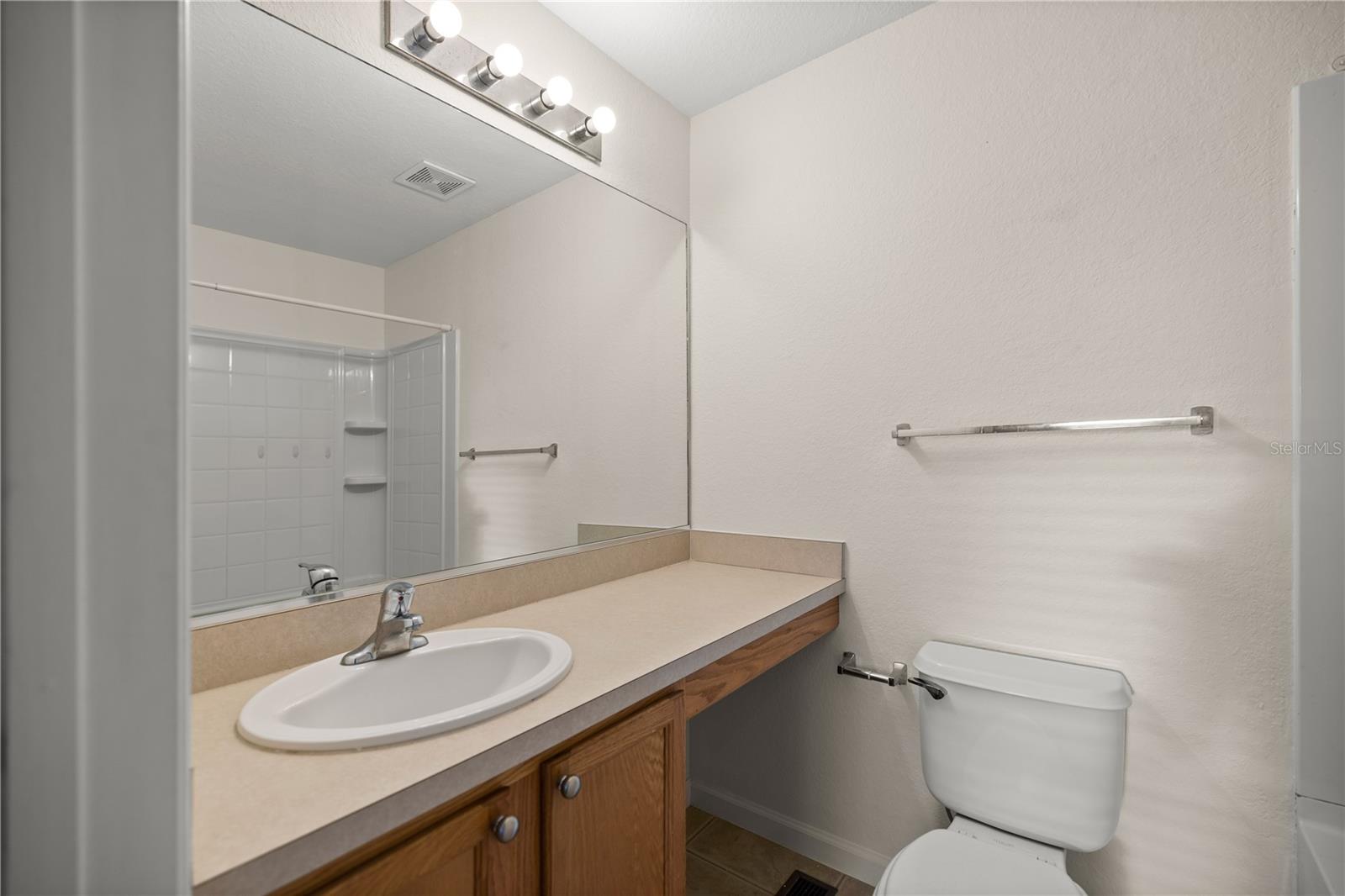 WYNCHASE TWNHMS - Residential Lease