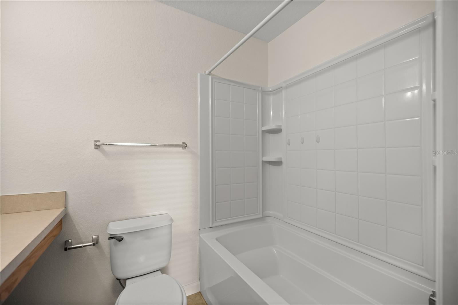 WYNCHASE TWNHMS - Residential Lease