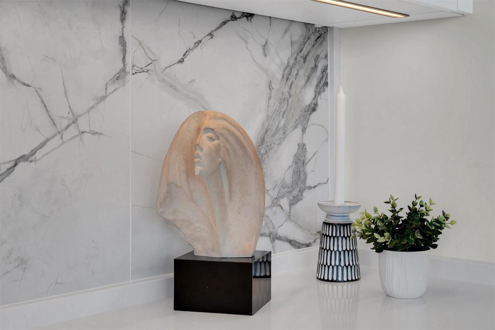 SALTAIRE CONDO - Residential