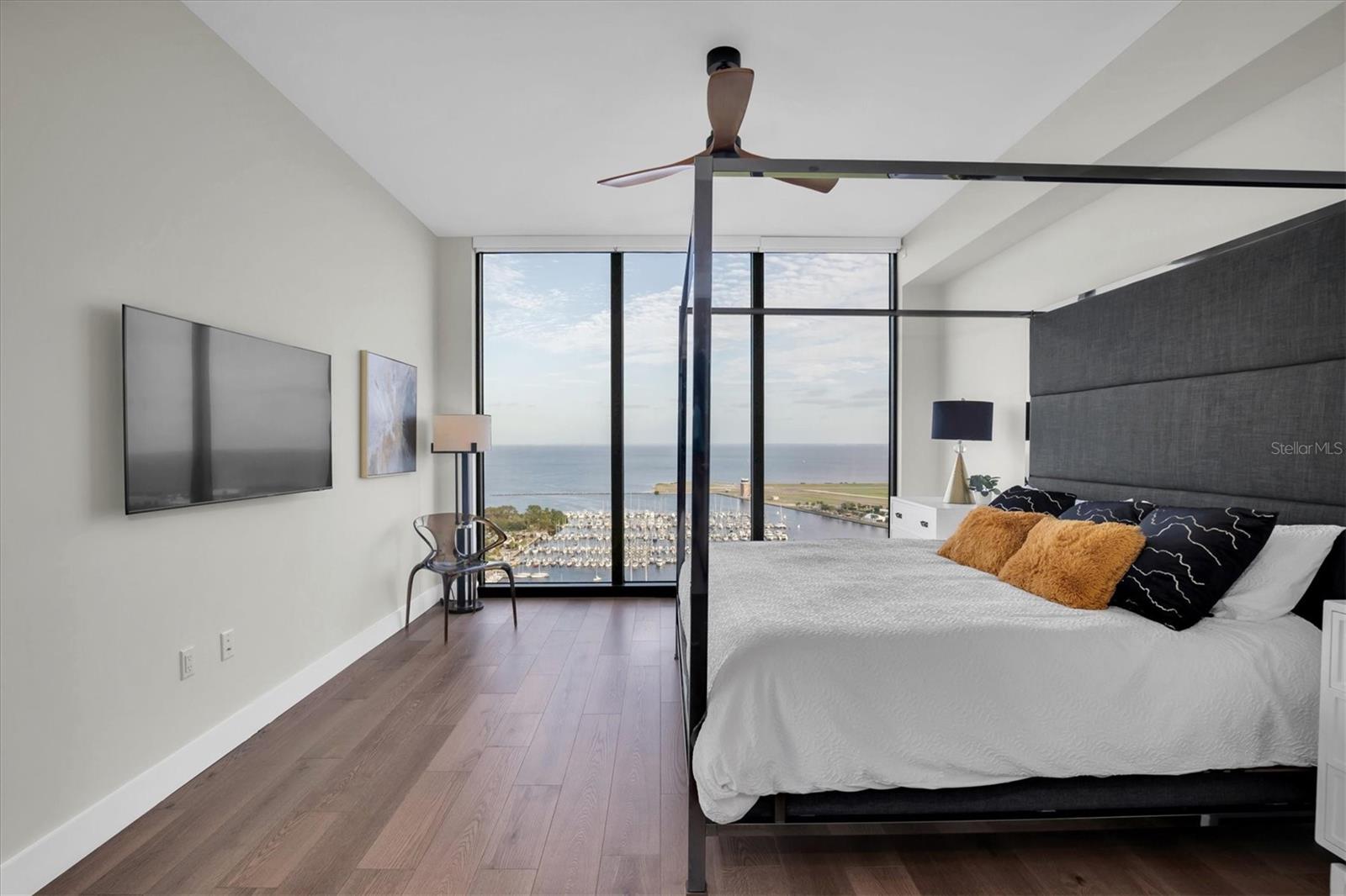 SALTAIRE CONDO - Residential