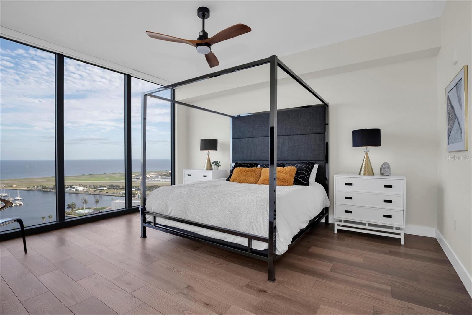 SALTAIRE CONDO - Residential