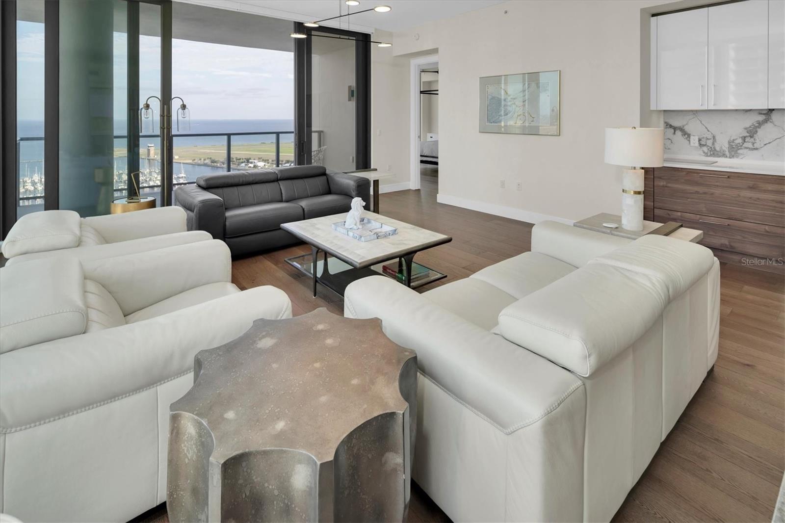 SALTAIRE CONDO - Residential