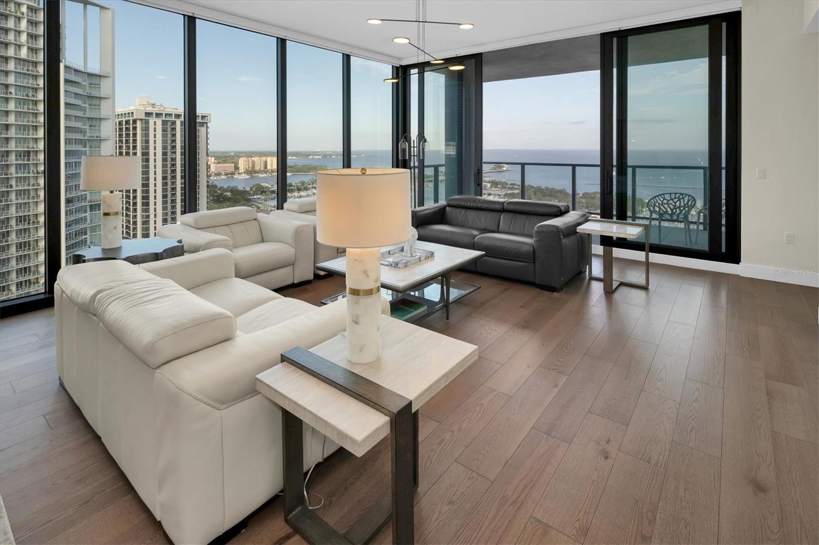 SALTAIRE CONDO - Residential