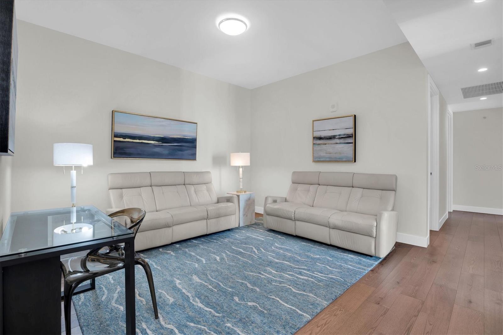 SALTAIRE CONDO - Residential