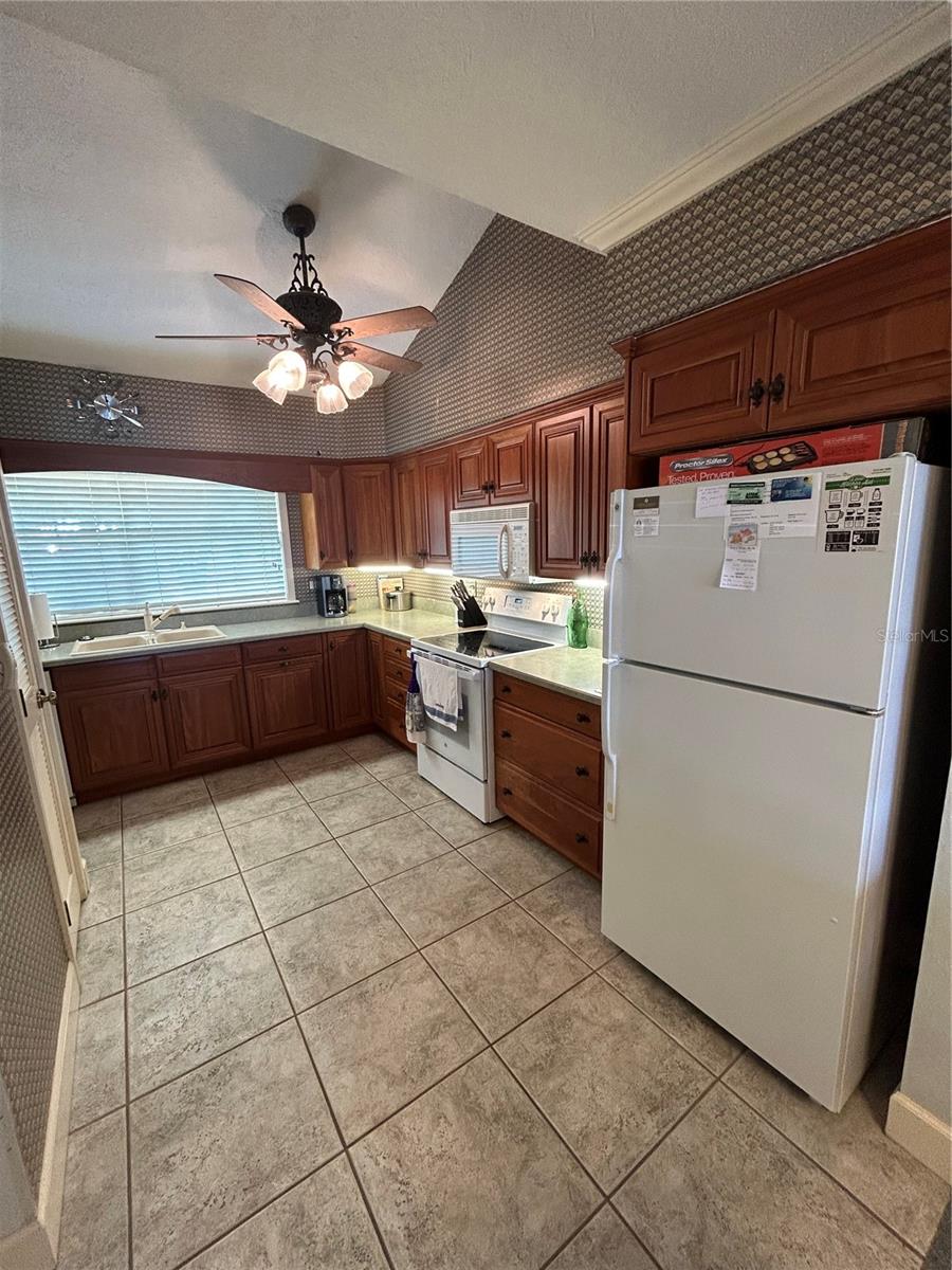 11001 SE SUNSET HARBOR ROAD A04