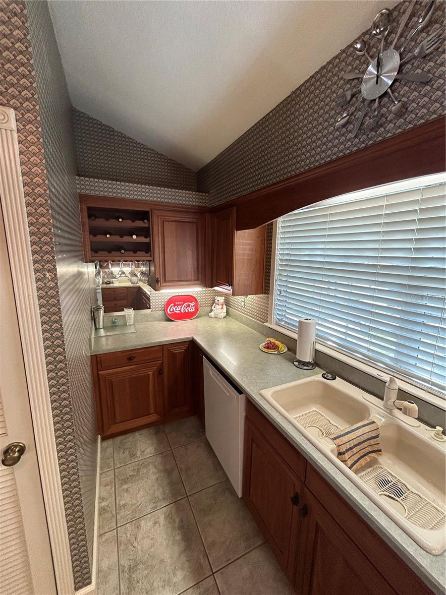 11001 SE SUNSET HARBOR ROAD A04