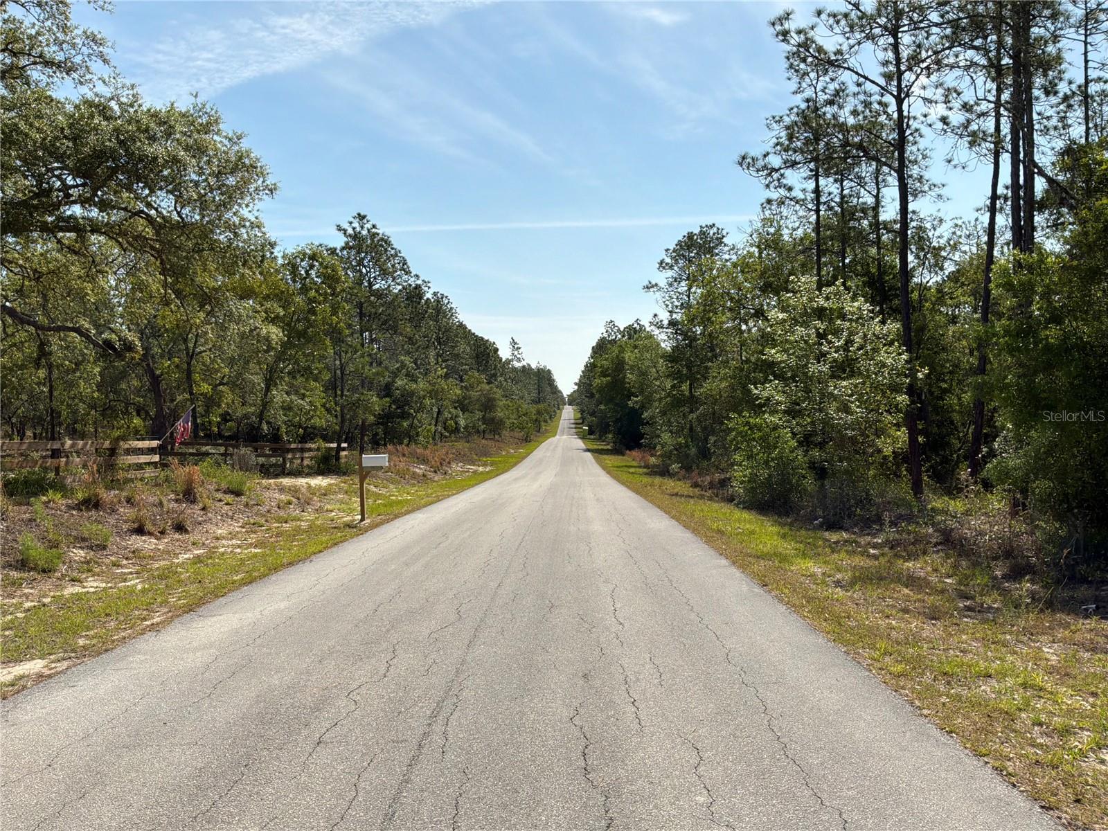 RAINBOW LAKES ESTATE - Land