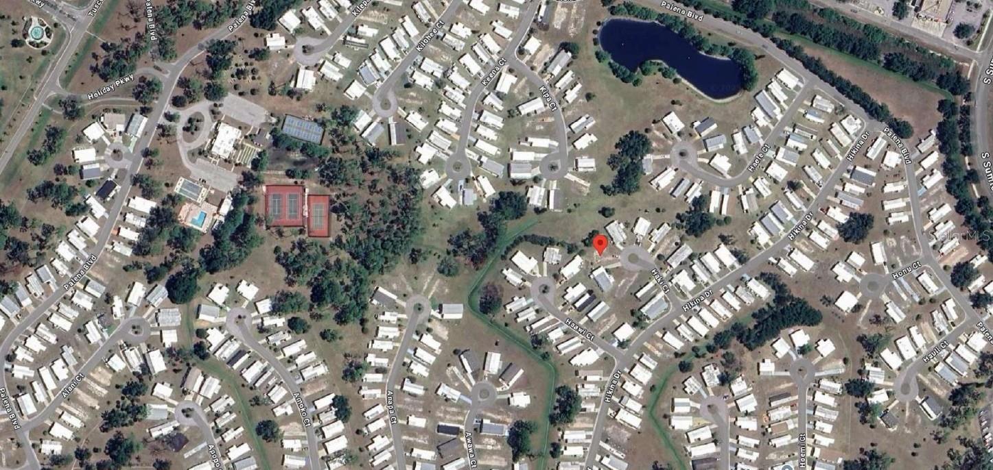 HOLIDAY PARK - Land