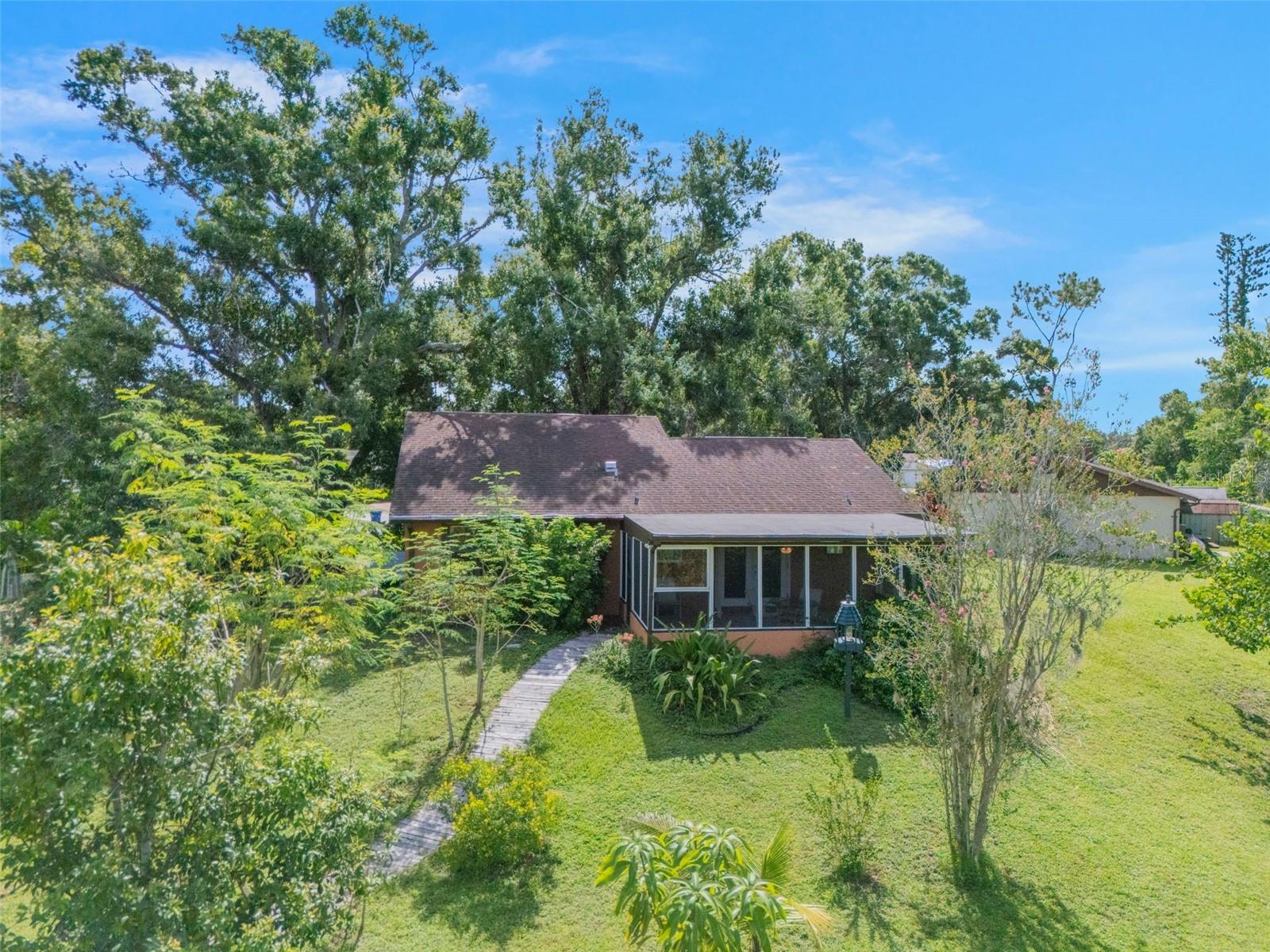 CEDAR HOLLOW - Residential