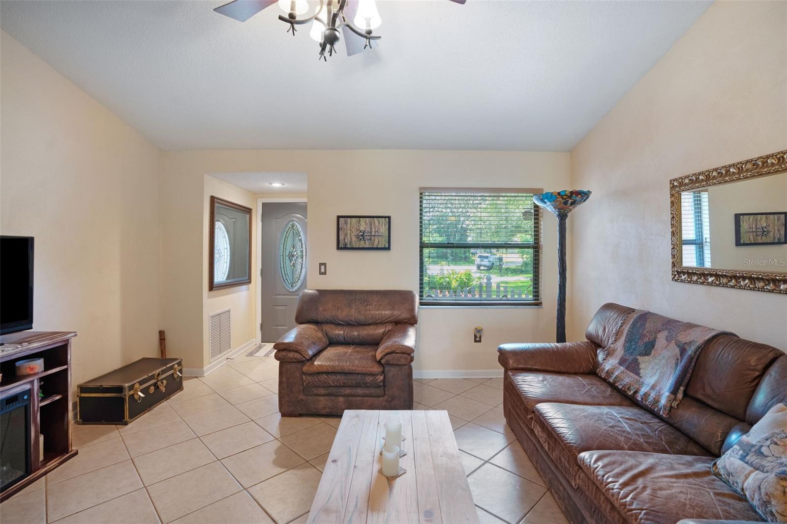 CEDAR HOLLOW - Residential