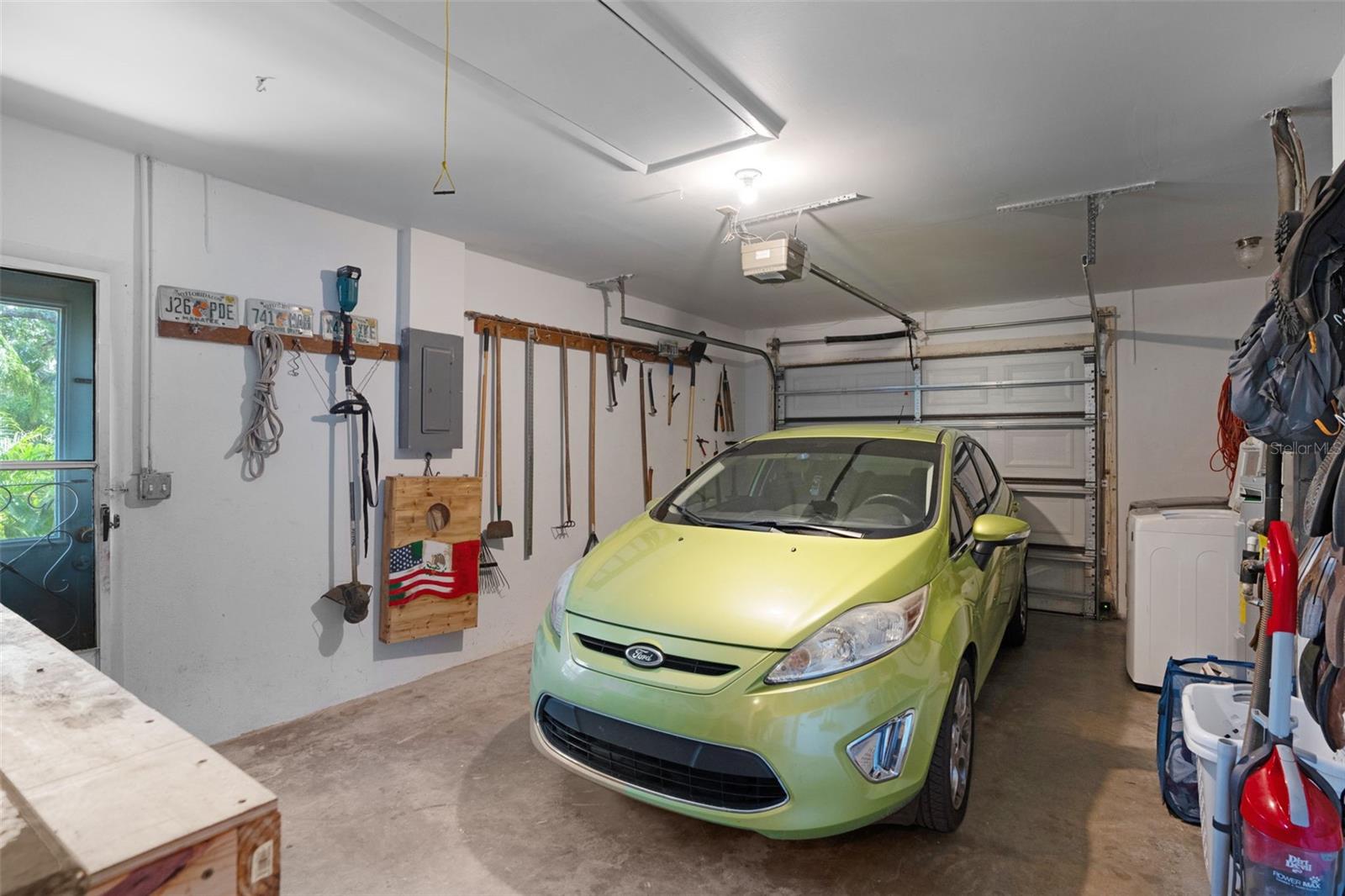 CEDAR HOLLOW - Residential