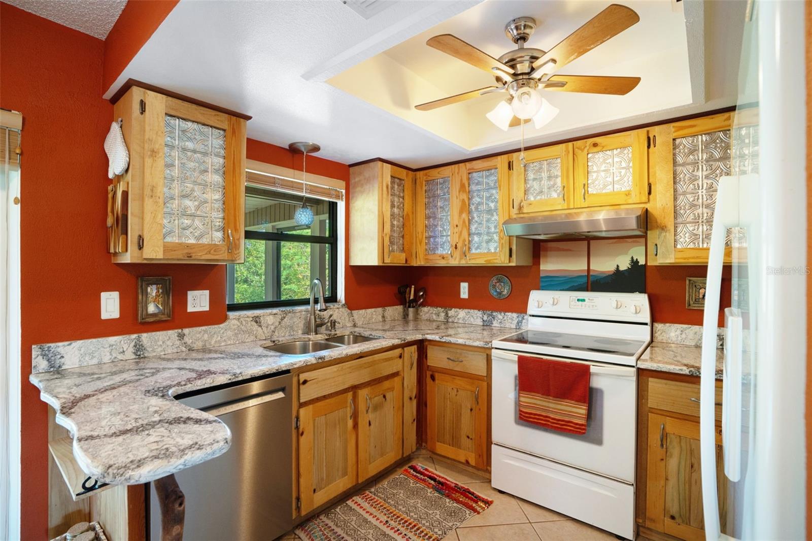 CEDAR HOLLOW - Residential