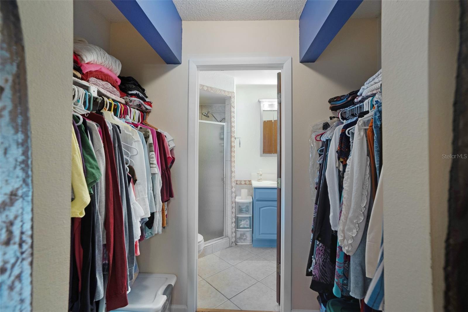 CEDAR HOLLOW - Residential