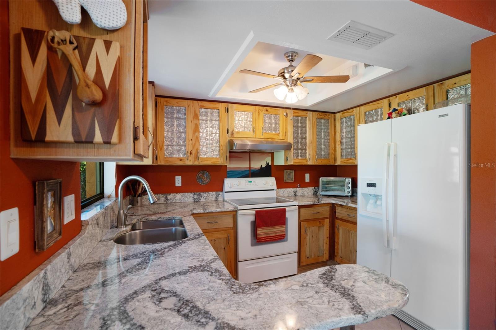 CEDAR HOLLOW - Residential