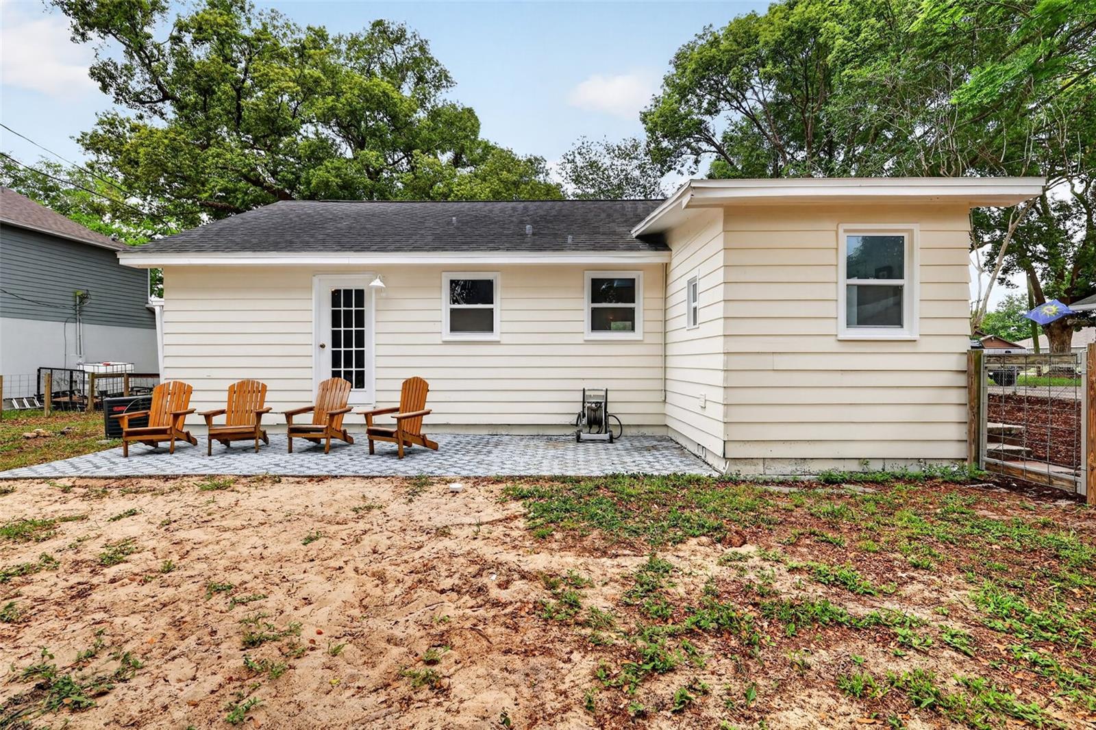 TANGERINE - Residential