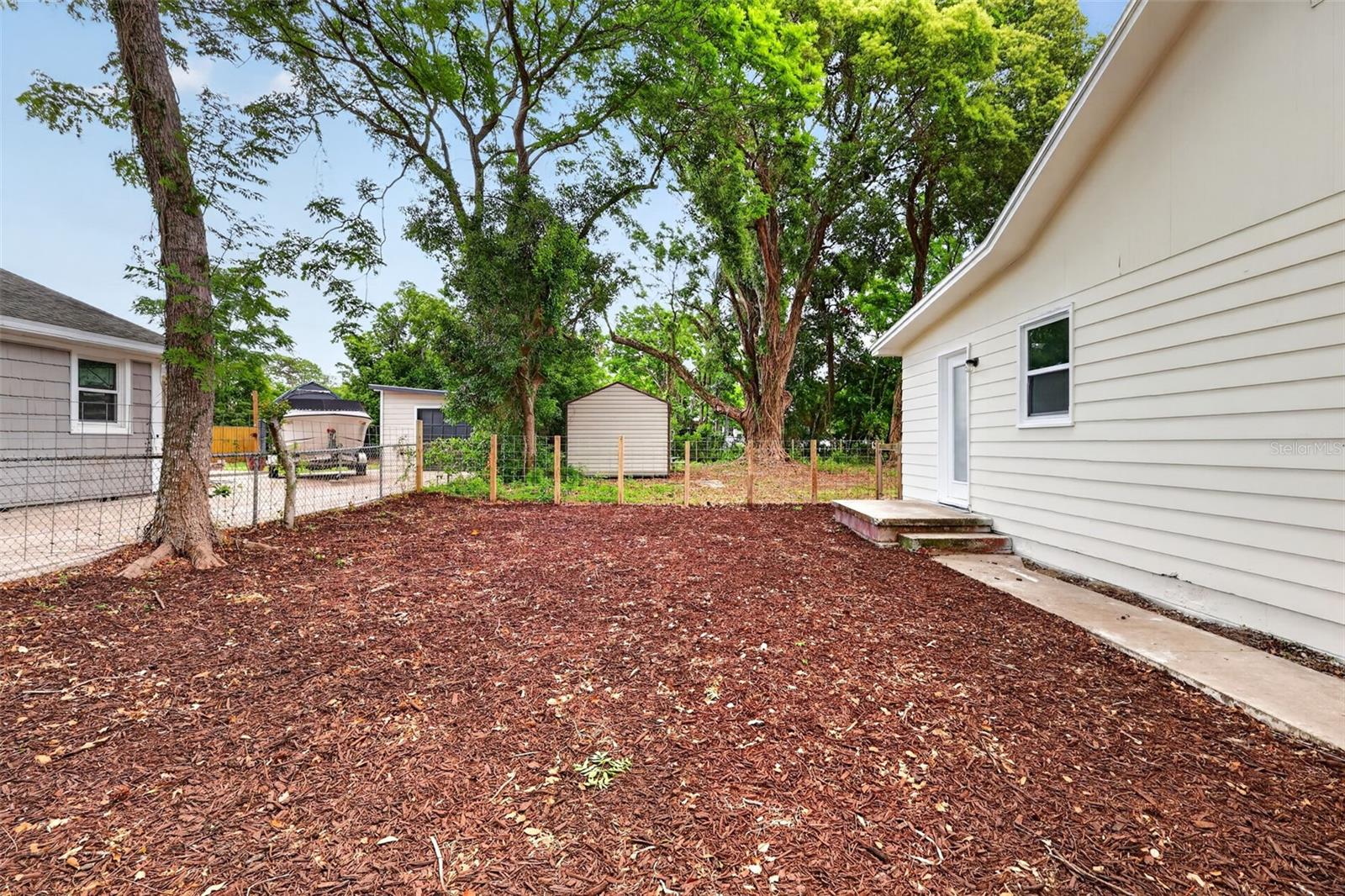 TANGERINE - Residential