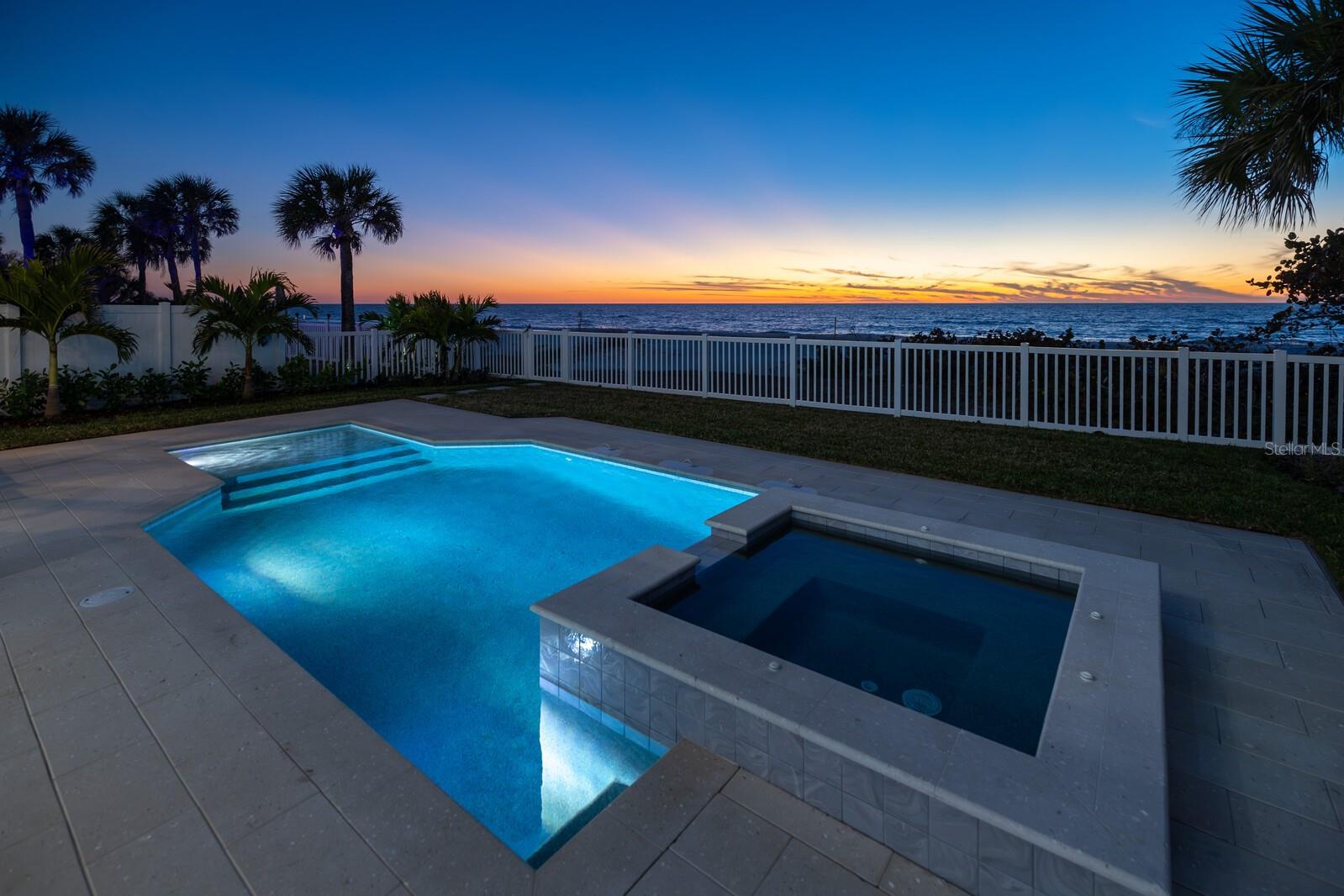 INDIAN ROCKS - Residential