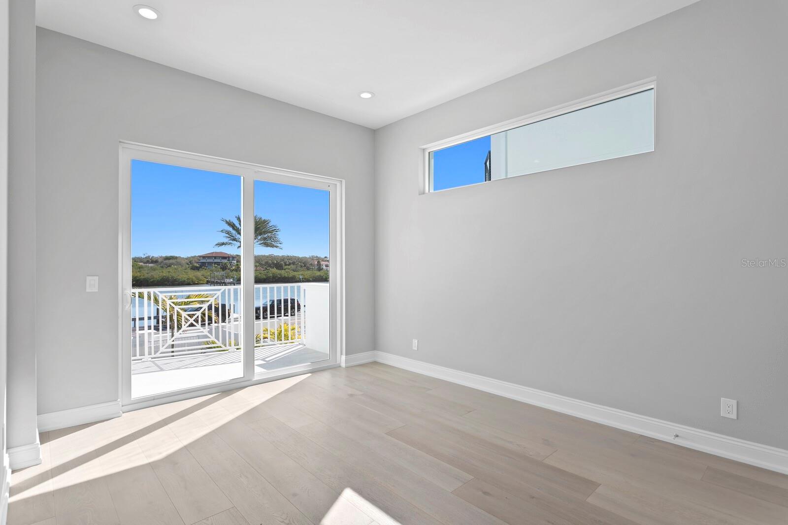 INDIAN ROCKS - Residential
