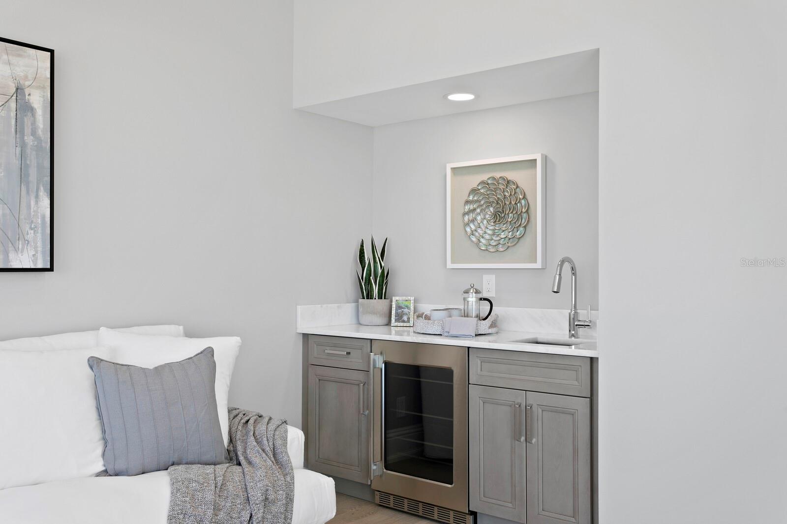 INDIAN ROCKS - Residential