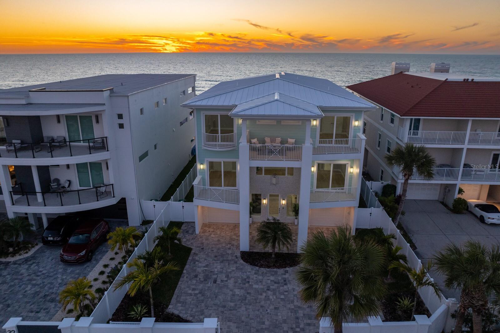 INDIAN ROCKS - Residential