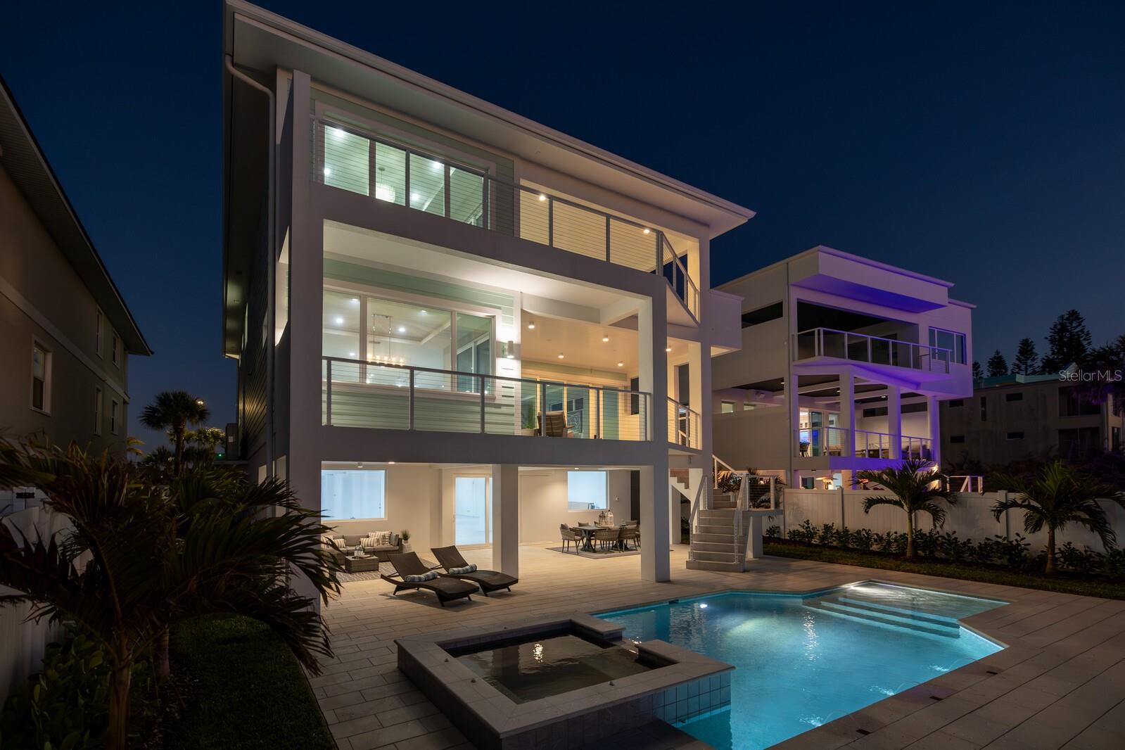 INDIAN ROCKS - Residential