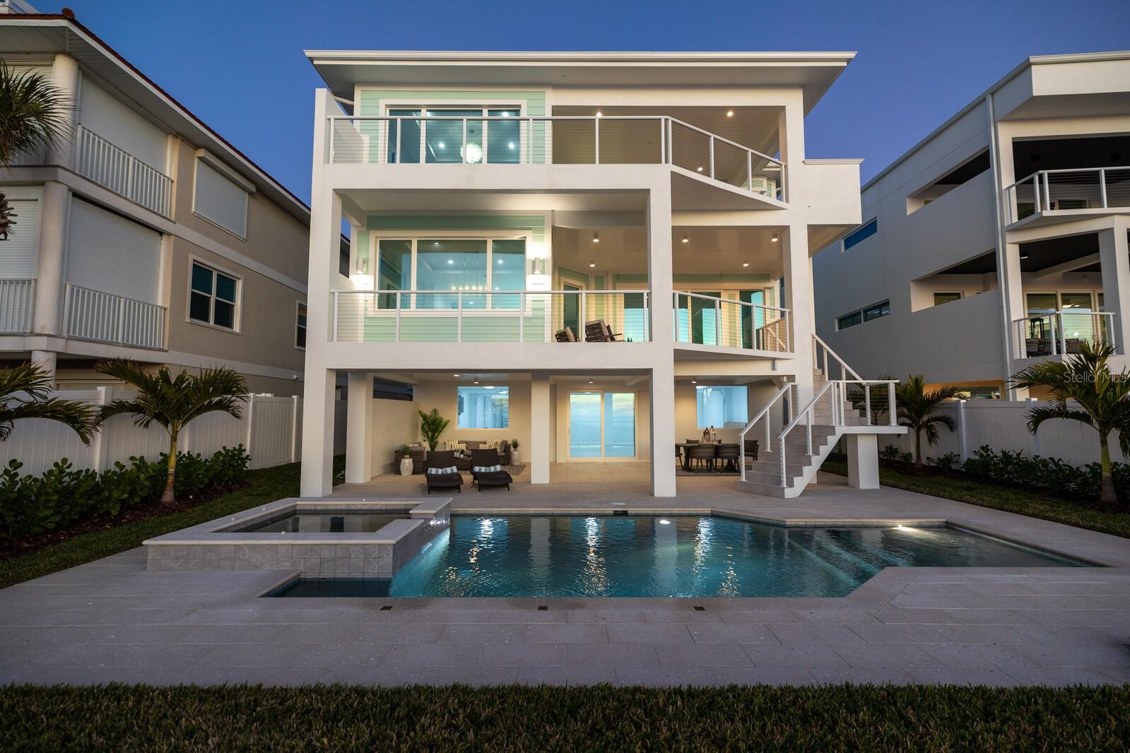 INDIAN ROCKS - Residential