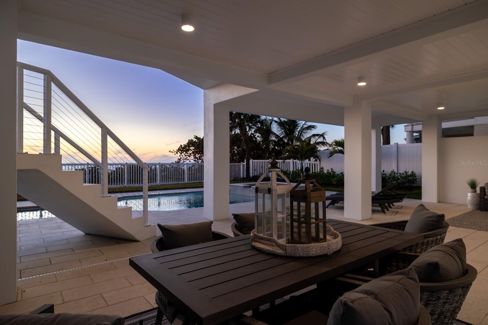INDIAN ROCKS - Residential