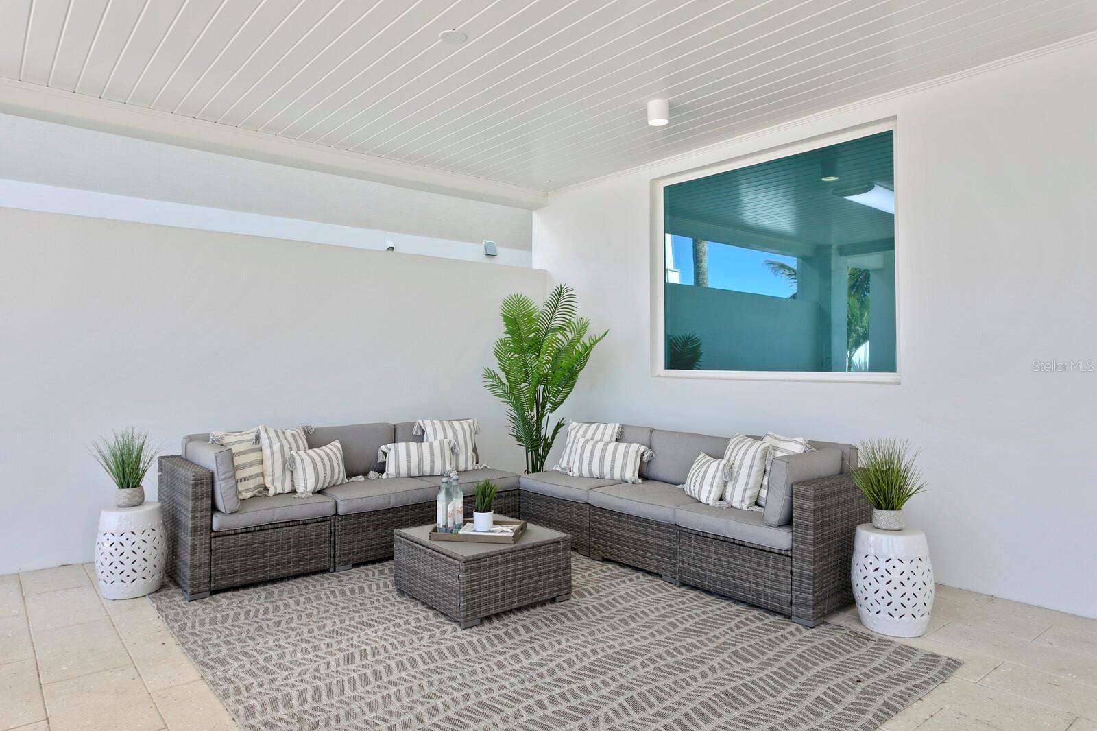 INDIAN ROCKS - Residential