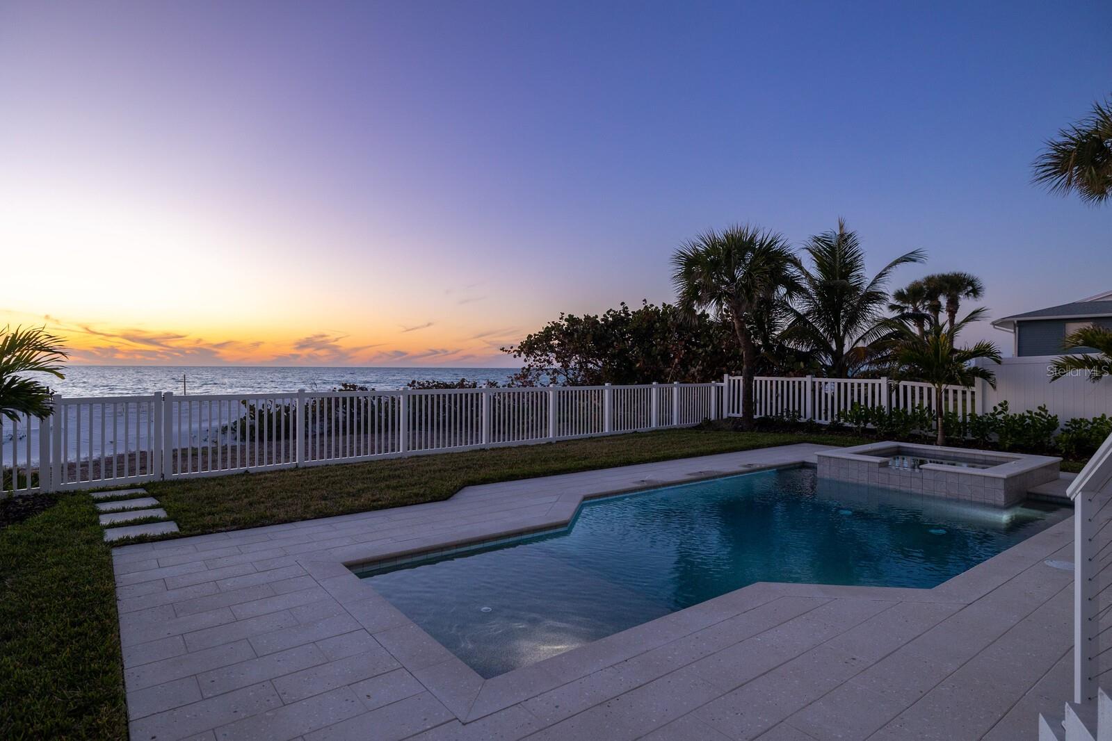INDIAN ROCKS - Residential