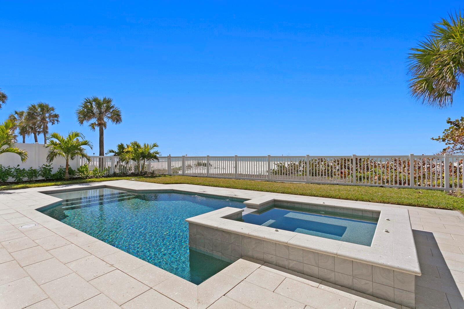 INDIAN ROCKS - Residential