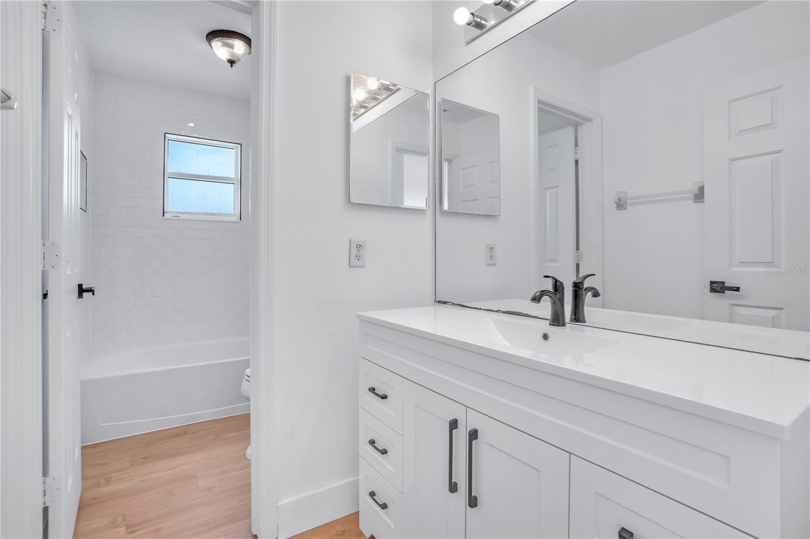 TAMARIND PARKE AT CYPRESS WOODS UNIT 2 - Residential