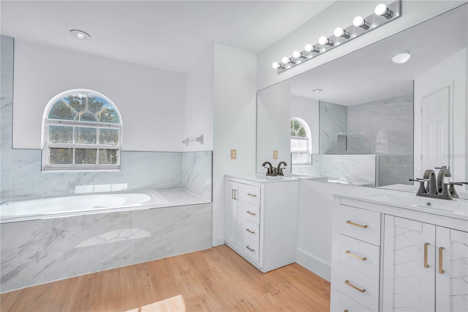 TAMARIND PARKE AT CYPRESS WOODS UNIT 2 - Residential