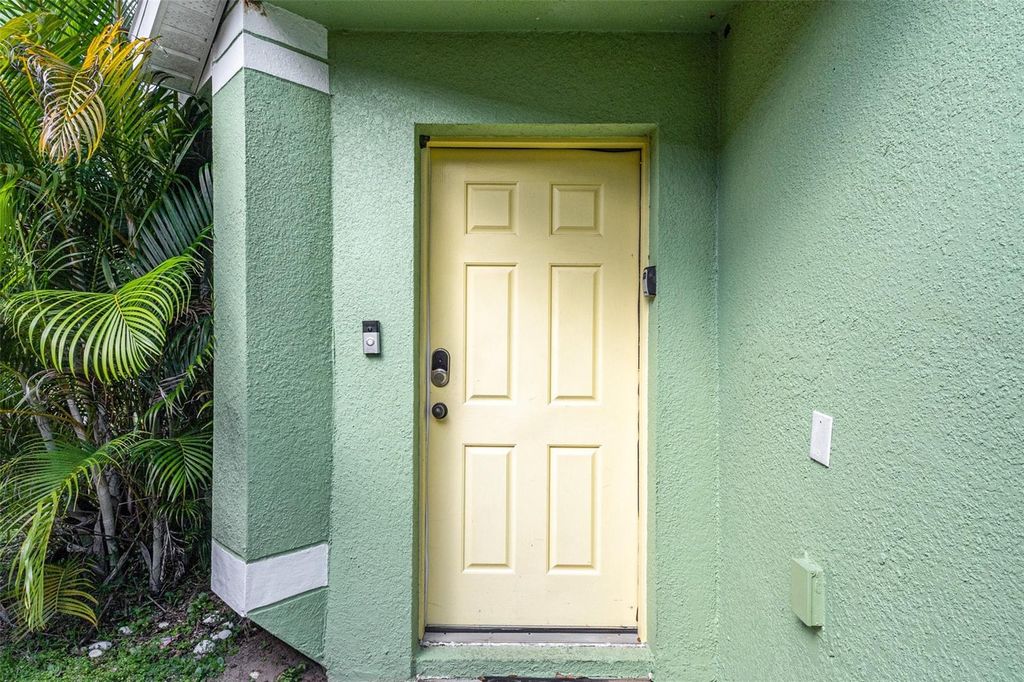 Photo of 1111 Royal Ridge Drive, Davenport, FL 33896 (MLS # TB8436324)