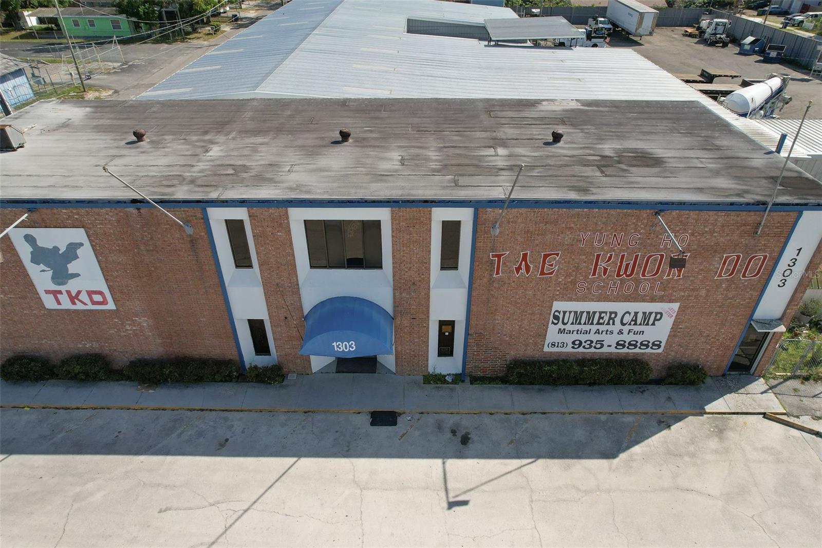 ORANGE TERRACE - Commercial Sale