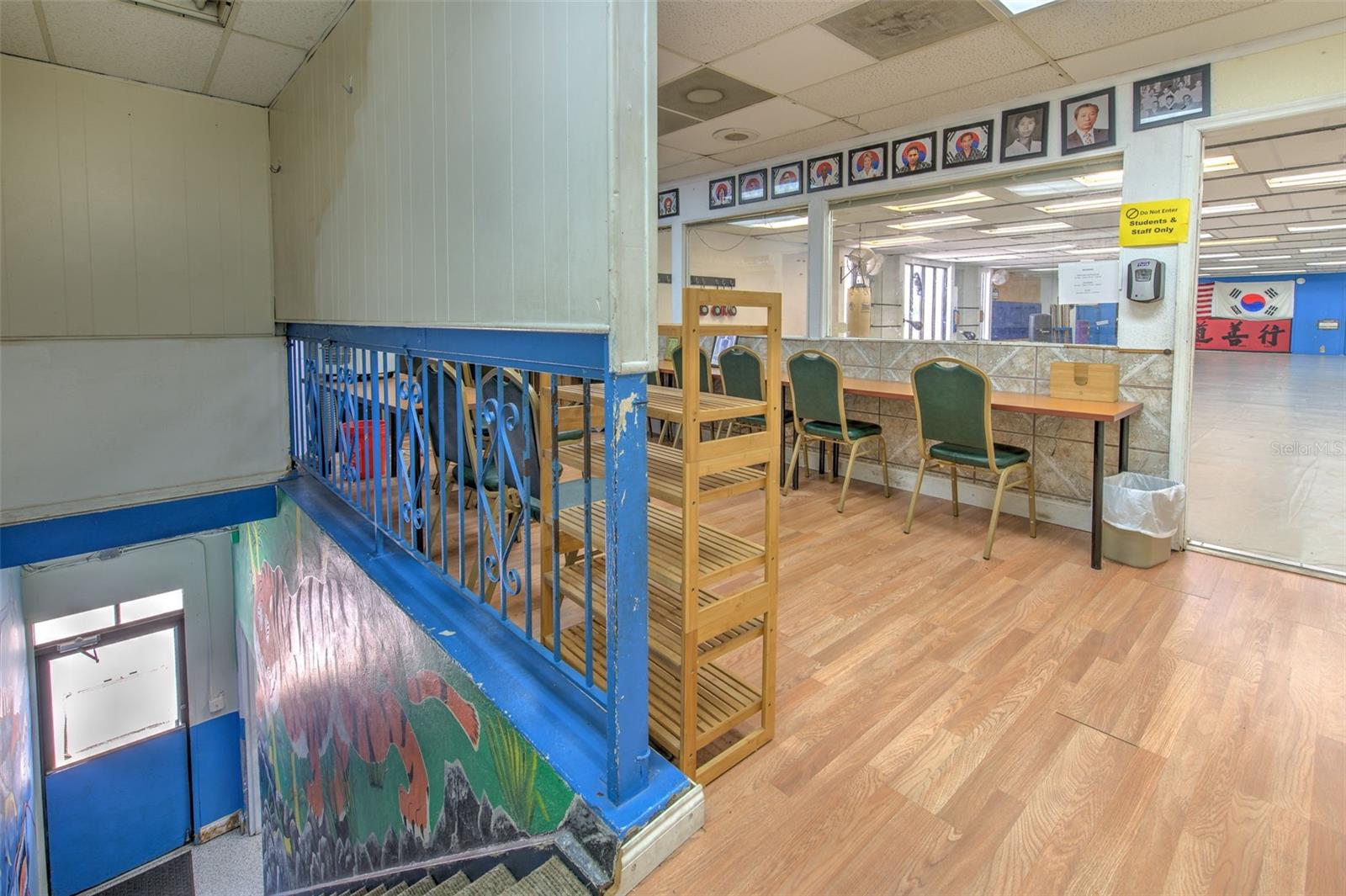 ORANGE TERRACE - Commercial Sale