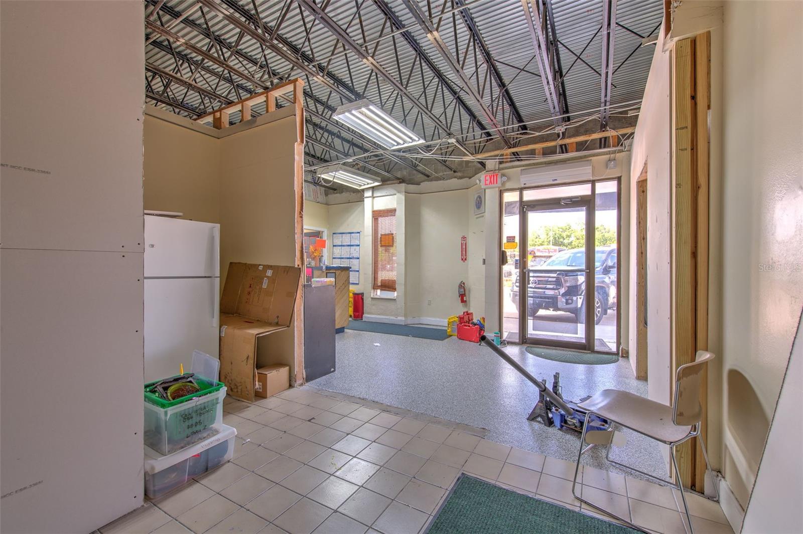 ORANGE TERRACE - Commercial Sale