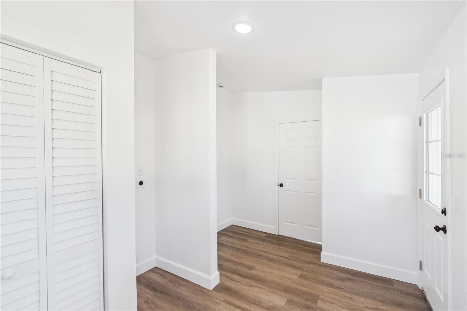 GROVELAND - Residential