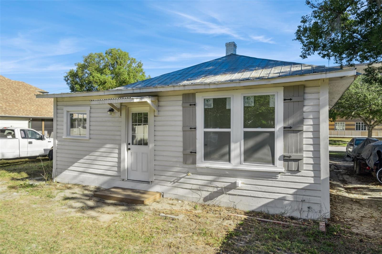 GROVELAND - Residential