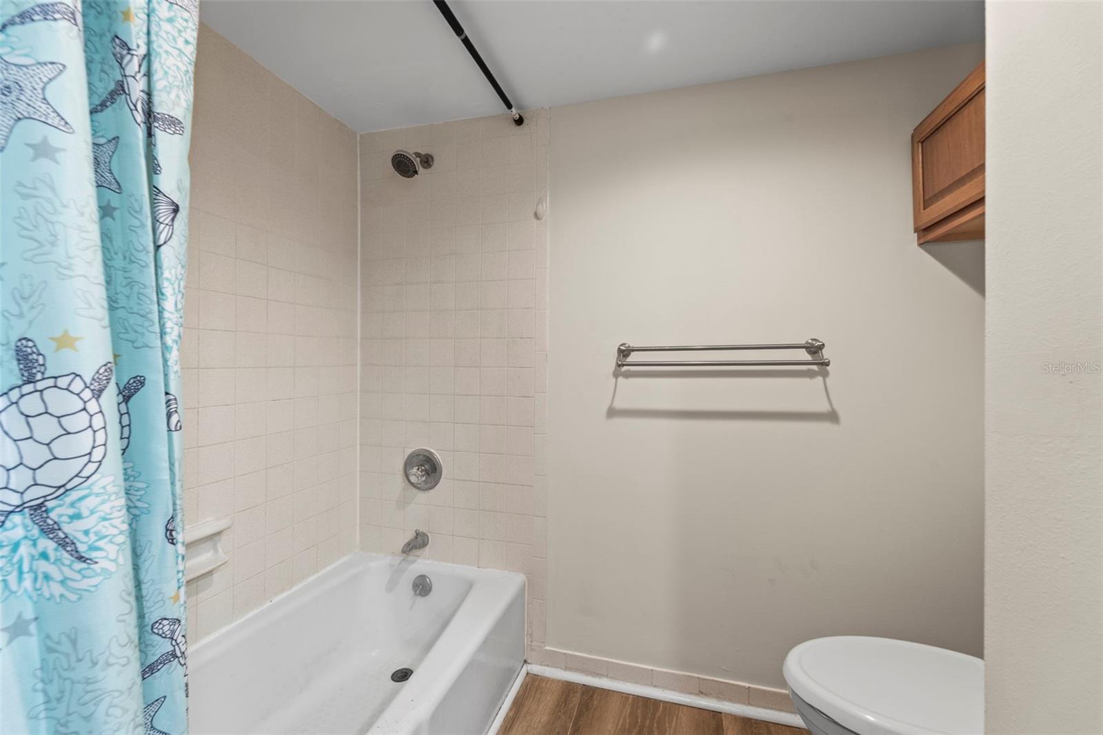 COVE CAY 26-17 VILLAGE I - Residential