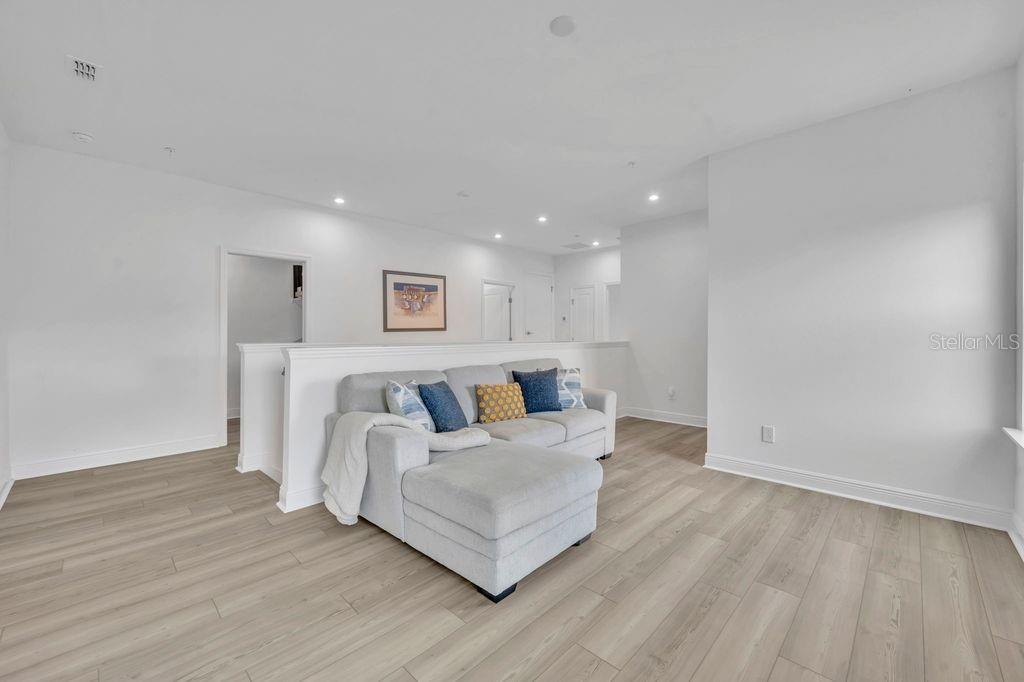 LAUREATE PARK PH 4 - Residential