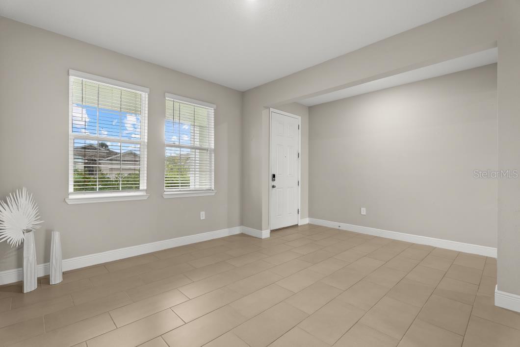 5728 WOODLAND SAGE DRIVE, SARASOTA, FL, 34238 3 5728 WOODLAND SAGE DRIVE