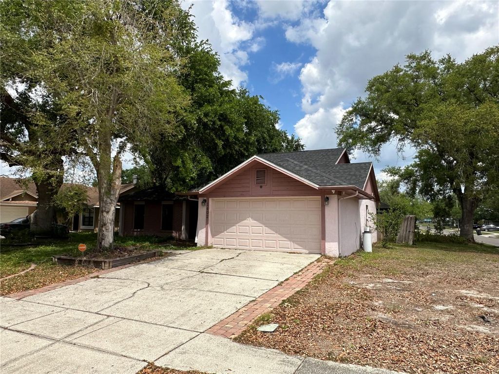 Photo of 1402 Shell Flower Drive, Brandon, FL 33511 (MLS # TB8493209)