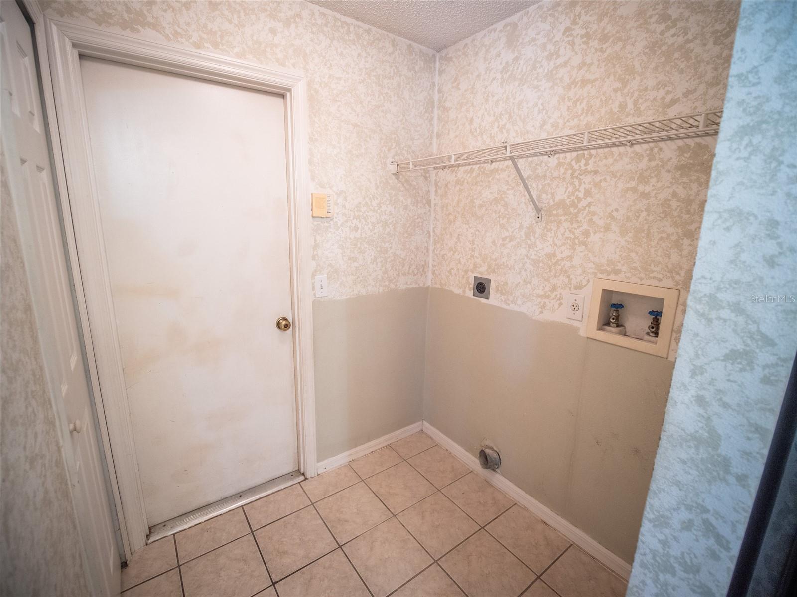 DELTONA LAKES UNIT 43 - Residential