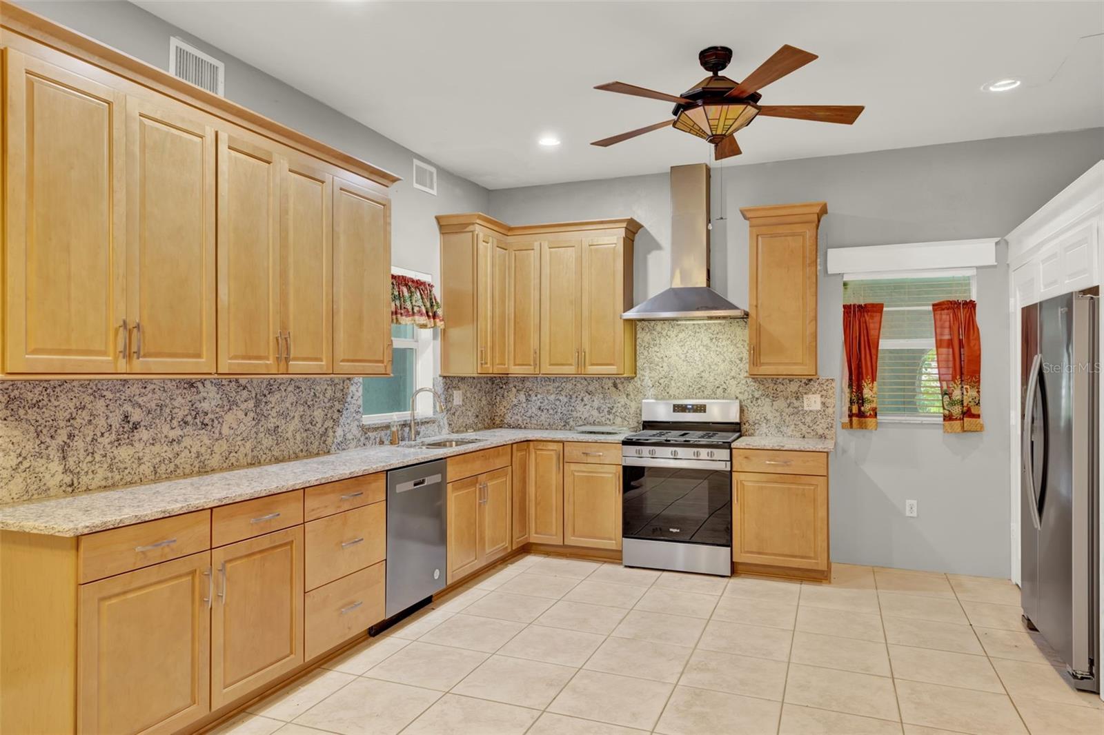 UMATILLA OAK PARK - Residential